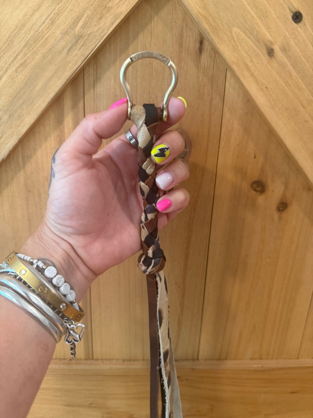 Keychain made with LV St. Cloud pendant - Picture 2 of 6
